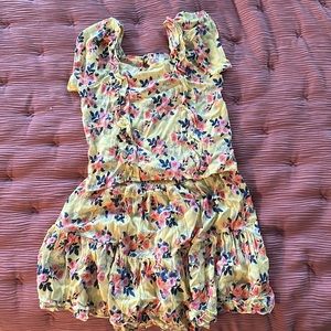 Tahari 2 piece, size 7 (girls) outfit.
